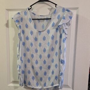 Liz Claiborne Light Gray Blouse with Blue Leaf Print and Ruffle Sleeves